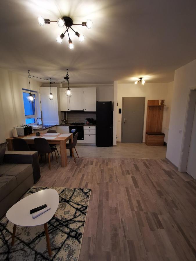 Teo Apartment Braşov Exterior foto